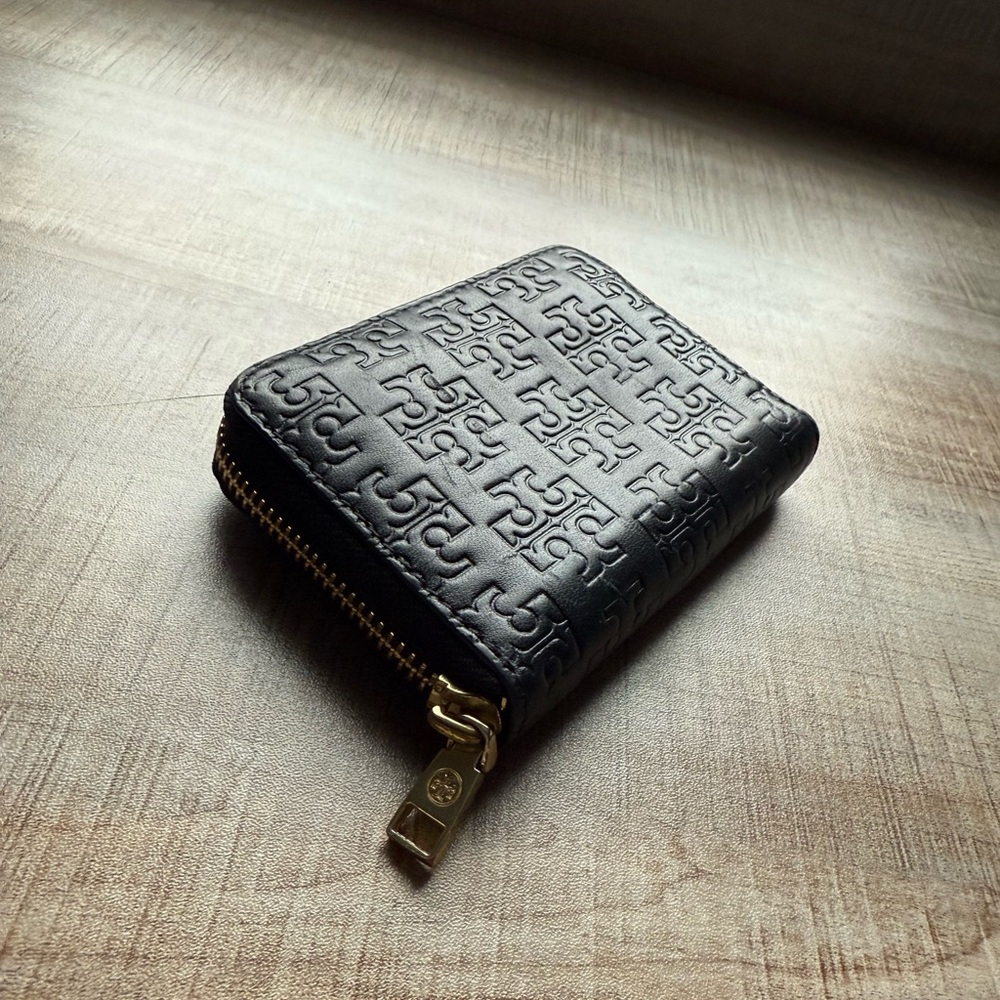 Tory Burch Black Leather Embossed Wallet